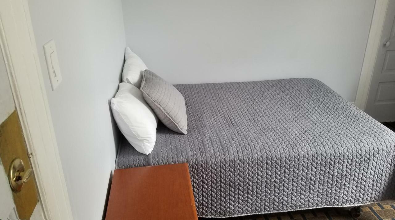 Perramont Hostal San Francisco